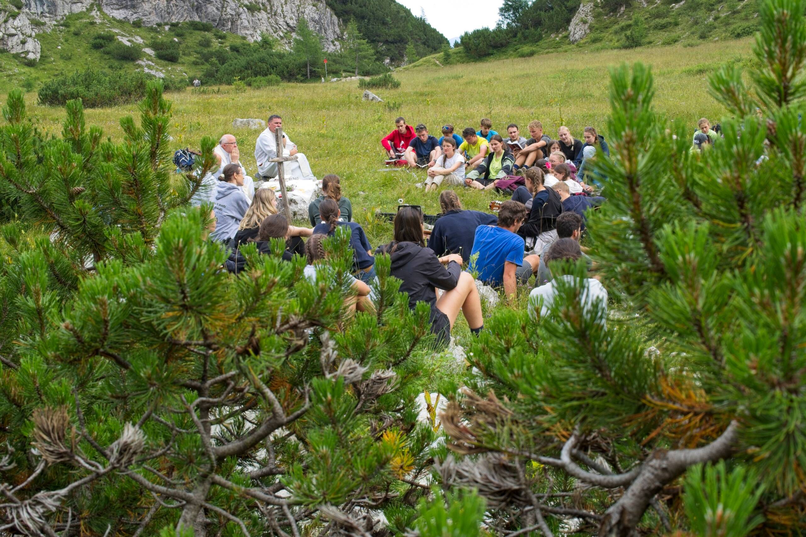 Uskovniški Tedni
